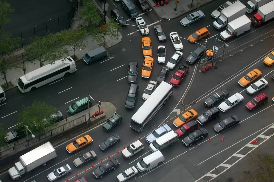 Aerial view of traffic in New York City entering Queens Midtown tunnel